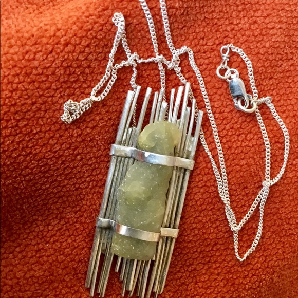 Smithsonite Sterling Silver Pendant and Chain - Picture 4 of 8